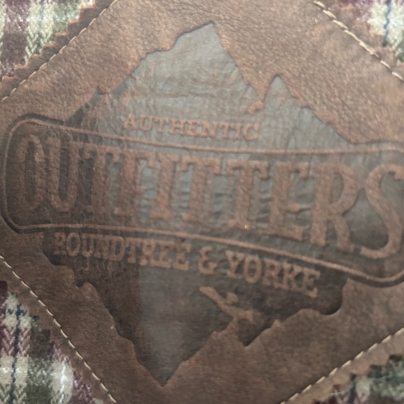 Roundtree & Yorke Brown Outdoor Vest - Picture 6 of 16